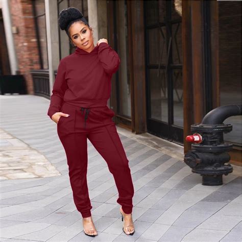 elegant sweat suits for women.